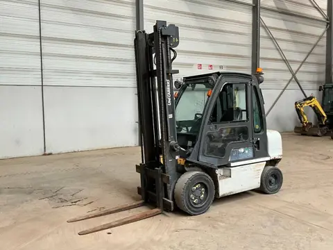 UniCarriers DX 30 (bj 2014)
