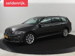 Volkswagen Passat 1.4 TSI PHEV GTE | Stoelverwarming | Camera |  Carplay | Navigatie | Matrix LED | 