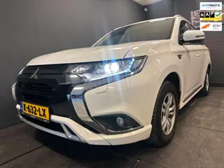 Mitsubishi Outlander 2.4 PHEV Pure CARPLAY NL BTW AUTO LM RIJKLAAR.