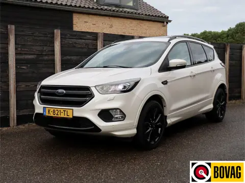 Ford Kuga 1.5 EcoBoost ST Line winterpack (bj 2018)