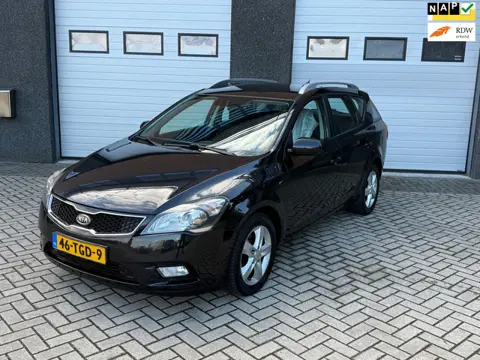 Kia Cee'd Sporty Wagon 1.4 CVVT Navigator Plus Pack NAVI/NAP/CRUISE/APK