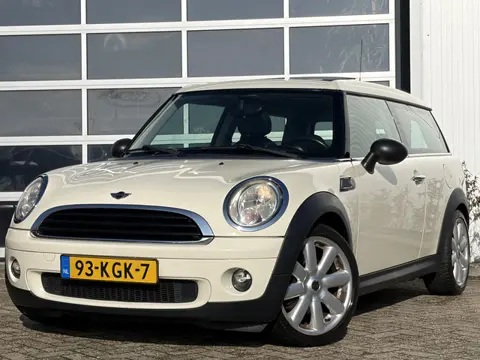 MINI Clubman 1.4 One Anniversary MK II 96pk | Airco | Cruise control | Elektrisch glazen schuif-/kan