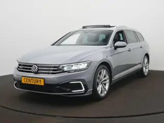 Volkswagen Passat Variant 1.4 TSI 218Pk Automaat PHEV GTE Business Pano-Dak / Leder / Camera