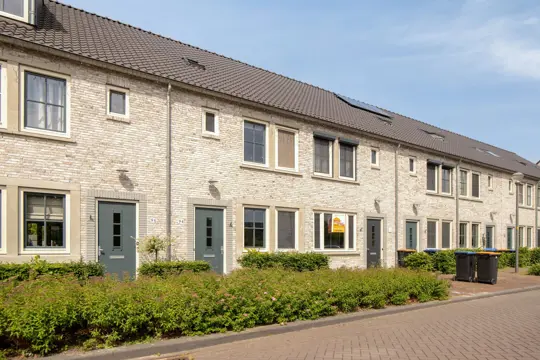 Woning aan de Land voor Water te Waddinxveen