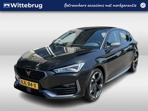 CUPRA Leon 1.4 e-Hybrid Performance / AUTOMAAT/ ACC/ DODEHOEK/ PARK.SENSOREN V+A/ CAMERA/ STUUR+STOE
