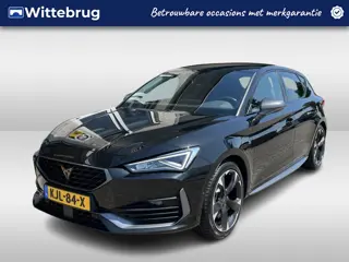 CUPRA Leon 1.4 e-Hybrid Performance / AUTOMAAT/ ACC/ DODEHOEK/ PARK.SENSOREN V+A/ CAMERA/ STUUR+STOE