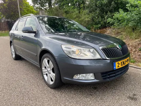 Skoda Octavia Combi 1.2 TSI Comfort, BJ`2011, APK 08-06-2027