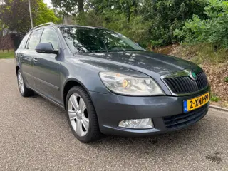Skoda Octavia Combi 1.2 TSI Comfort, BJ`2011, APK 08-06-2027