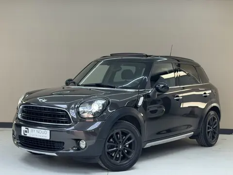 MINI Countryman 1.6 Cooper Pepper, 122Pk, 2016. Origineel Nederlands, Panoramadak, Climate control, 