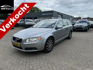 Volvo V70 2.0 D4 Limited Edition | Clima | Navi | Camera | Leder met stoelverwarming | Roofrails | S