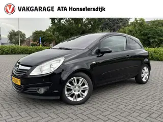 Opel Corsa 1.4-16V Cosmo | Automaat | Cruise control | Climate control |