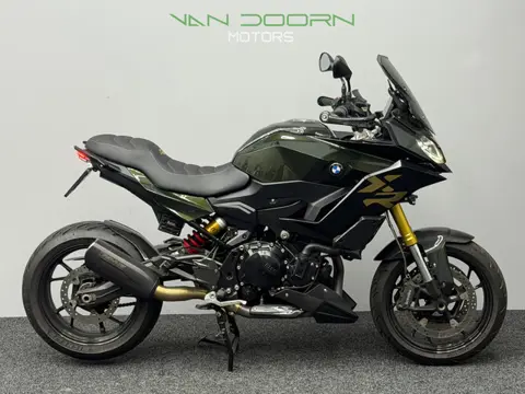 BMW F 900 XR | Carbon | Green | Remus | Custom | Garantie | Dealeronderhouden. | F900XR