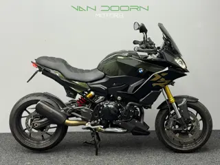 BMW F 900 XR | Carbon | Green | Remus | Custom | Garantie | Dealeronderhouden. | F900XR