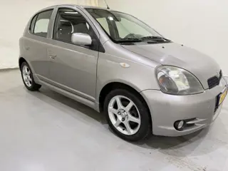 Toyota Yaris HB 1.5 VVT-i T Sport (bj 2002)