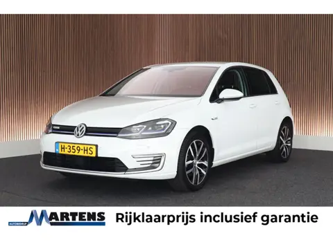 Volkswagen e-Golf E-DITION 136pk Virtual Cockpit Stoelverwarming Voorruitverwarming LED