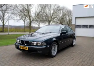 BMW 5-serie 528i uitzonderlijke staat, roestvrij