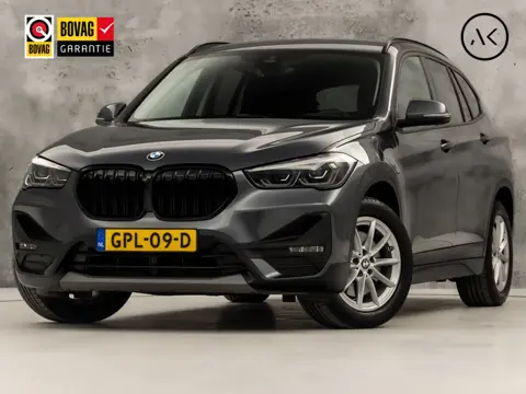 BMW X1 xDrive25e High Executive 221Pk Automaat (GROOT NAVI, CLIMATE, STOELVERWARMING, GETINT GLAS, S