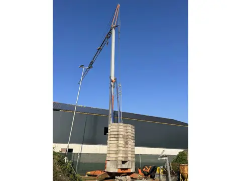 Agromet Bouwkraan 28 meter+hulpstukken (bj 2006)