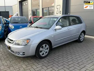 Kia Cerato 1.6 1e EIG | AIRCO | ELEKTR RAMEN | NIEUWE APK | NAP |