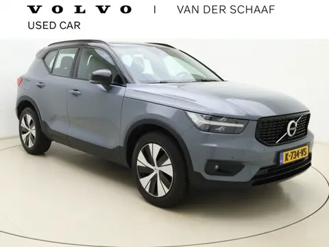 Volvo XC40 T4 211pk R-Design Expr. / Adapt. Cruise / Leder / BLIS / Stoel + Stuurw. Verwarming / PDC