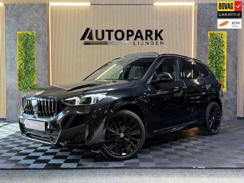 BMW X1 XDrive25e |M-Sport|PANO|HuD|360 CAMERA|TREKHAAK|FABRIEKSGARANTIE|DEALER ONDERHOUDEN|SFEERVERL