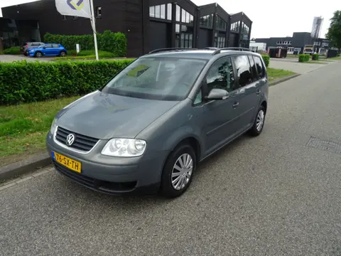 Volkswagen Touran 1.6-16V FSI Trendline automaat