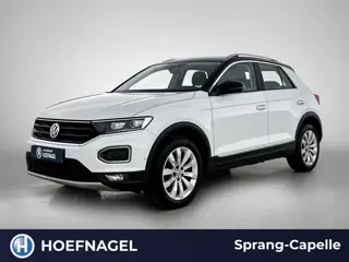 Volkswagen T-Roc 1.5 TSI Sport | Trekhaak | Camera | CarPlay | Stoelverwarming | Navigatie |