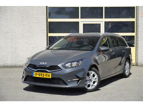 Kia Ceed Sportswagon 1.0 T-GDi ComfortLine BJ2022 Lmv 16" | Led | Achteruitrijcamera | App-Connect |
