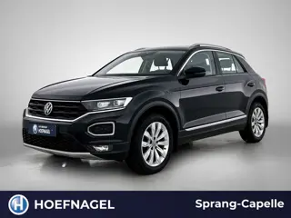 Volkswagen T-Roc 1.5 TSI Sport | Trekhaak | Camera | CarPlay | Stoel-/Stuuverwarming | Adaptive Crui