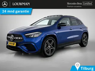 Mercedes-Benz GLA 180 AMG Line | AMG-Line In en Exterieur | Lichtmetalen velgen | panoramadak | Park