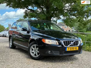Volvo V70 2.0 Summum | Navi + Cruise + Clima Nu € 3.975,-!!!