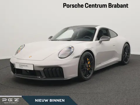 Porsche 911 Carrera GTS