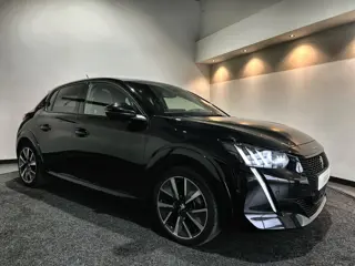 Peugeot e-208 EV GT Pack 50 kWh | Panoramadak | leer-alcantara | 11 kW 3-fase | Soh (batterijcheck) 