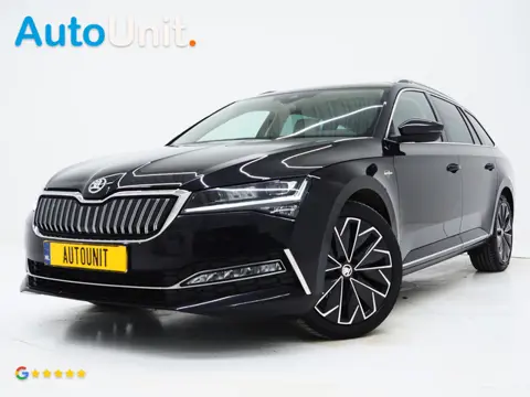 Škoda Superb Combi 1.4 TSI iV Laurin & Klement | Panoramadak | Leder | Trekhaak | Massage | Canton |