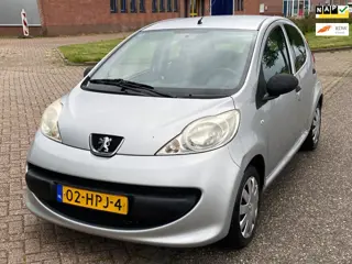 Peugeot 107 1.0-12V XR 5-Drs Stuurbekrachtiging Audio/CD EBD 2 x airbag Getint glas ABS Colorpakket 