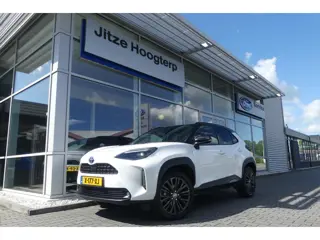 Toyota Yaris Cross 1.5 Hybrid Executive TREKHAAK AFNEEMBAAR (750KG), HUD, STOELVERWARMING, ADAPT. CR