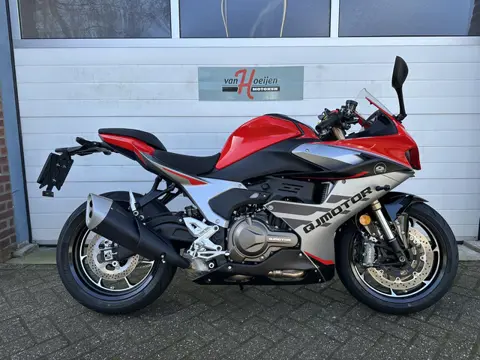 QJMOTOR SRK 600 RS (bj 2025)