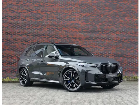 BMW X5 50e xDrive | Skylounge - Trekhaak - HUD (bj 2025)