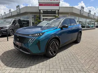 Peugeot E-3008 GT Avantage 210 73 kWh Peugeot e-3008 GT Avantage 210 73 kWh | 526 km WLTP | Dealer o