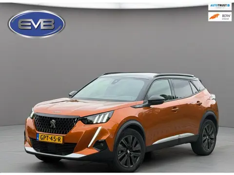 Peugeot 2008 1.2 PureTech 130 pk AUTOMAAT GT-Line, achteruitrijcamera, trekhaak stoelverwarming, vel