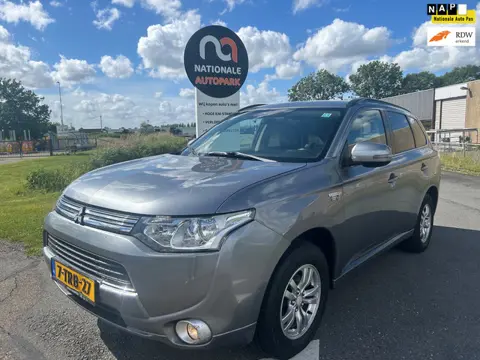 Mitsubishi Outlander | 2014 | 2.0 PHEV Business Edition | Automaat | APK