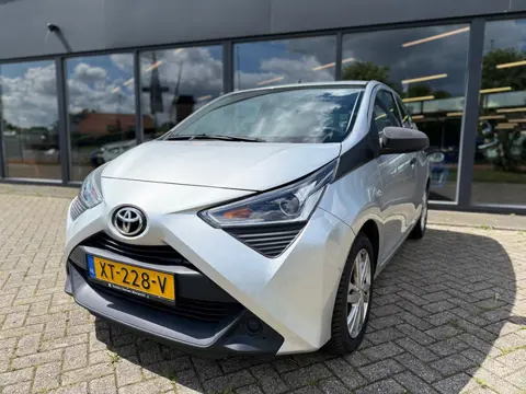Toyota Aygo 1.0 VVT-i x-fun