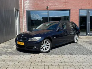 BMW 3-serie Touring 318i Business Line LCI | NWE APK | Navi | Clima | Cruise |