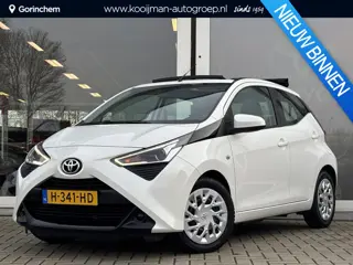 Toyota Aygo 1.0 VVT-i x-play | Cabrio dak | Achteruitrijcamera | Airco | Elektrische ramen | central