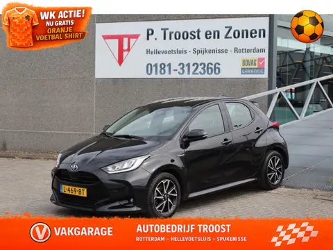 Toyota Yaris 1.5 Hybrid Dynamic Dealeronderhouden! Nederlandse auto/Achteruitrijcamera/Apple carplay