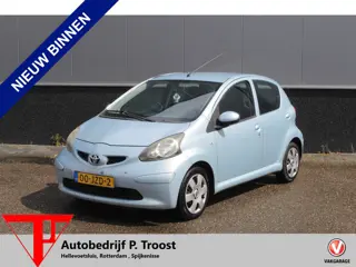 Toyota Aygo 1.0-12V *Meeneemprijs* /Airco/Toerenteller/Radio-CD speler/Elektrische ramen.