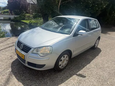 Volkswagen Polo 1.4-16V Optive