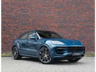 Porsche Cayenne Coupé 3.0 E-Hybrid | Pano - Trekhaak - Sport Chrono