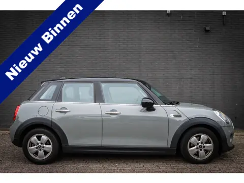 MINI 5-deurs 1.5 Cooper Salt Business Net binnen-Nu al te bezichtigen