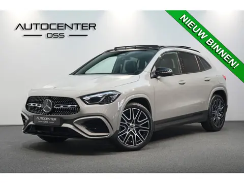 Mercedes-Benz GLA 250 e 140 Year Edition ✅ NAP ✅ PANO ✅ CAMERA ✅ MULTIBEAM ✅ 20" ✅ GARANTIE